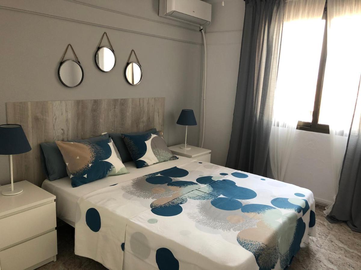 Apartamento Torre II Las Palmeras mit seitlichem Meerblick und Pool in Fuengirola Exterior foto